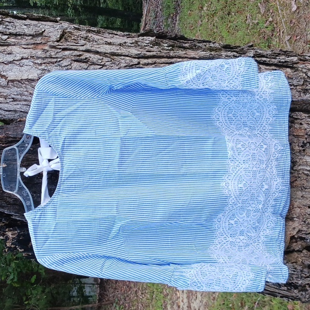 Crown & Ivy blouse M blue